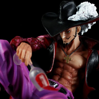 Figurine One Piece Dracule Mihawk et son Épée