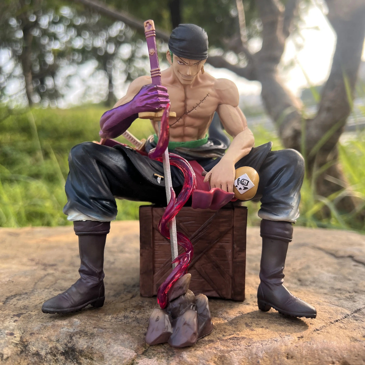 Figurine One Piece Zoro Assis